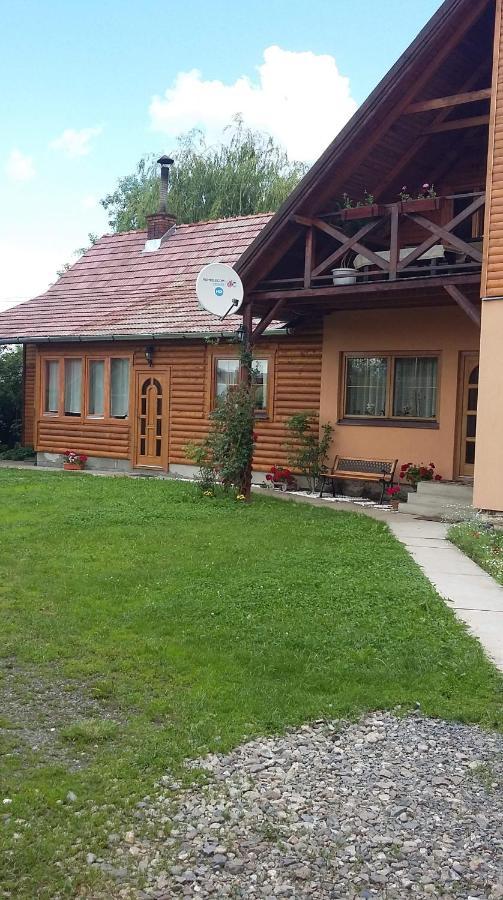 Emilia Vendeghaz Hotel Ciumani Eksteriør billede