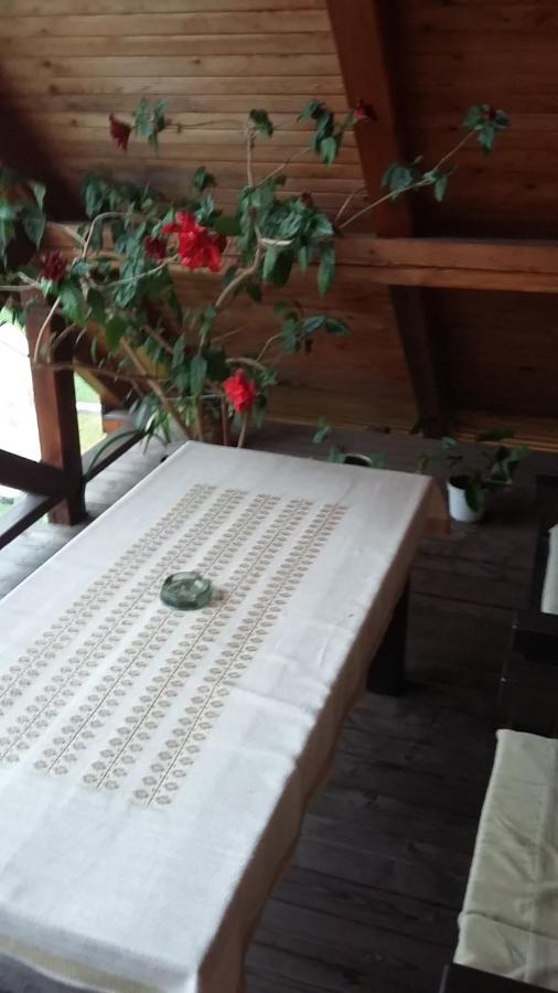 Emilia Vendeghaz Hotel Ciumani Eksteriør billede