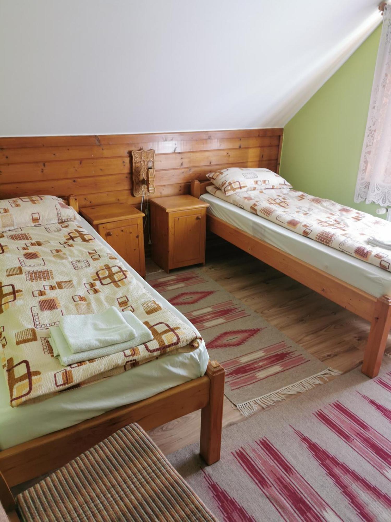 Emilia Vendeghaz Hotel Ciumani Eksteriør billede